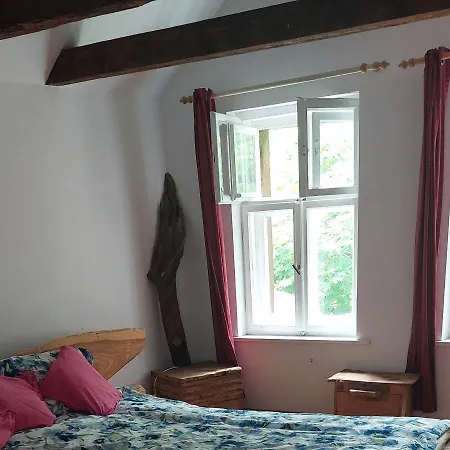 Dom Na Mazurach 住宿加早餐酒店 Pilec