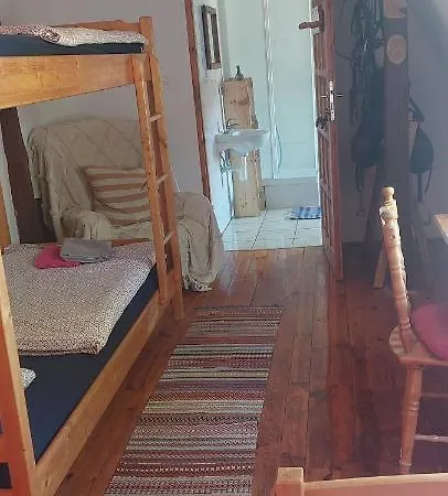 Dom Na Mazurach 住宿加早餐酒店 3*